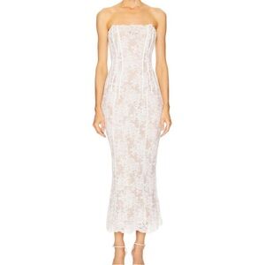 V Chapman Capulet Midi Dress in White Chantilly Lace